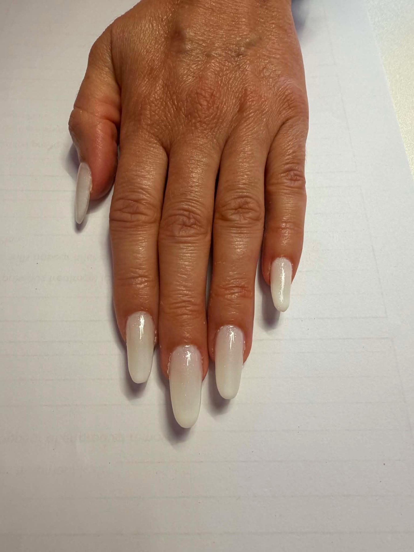 Soft milky ombré almond nails